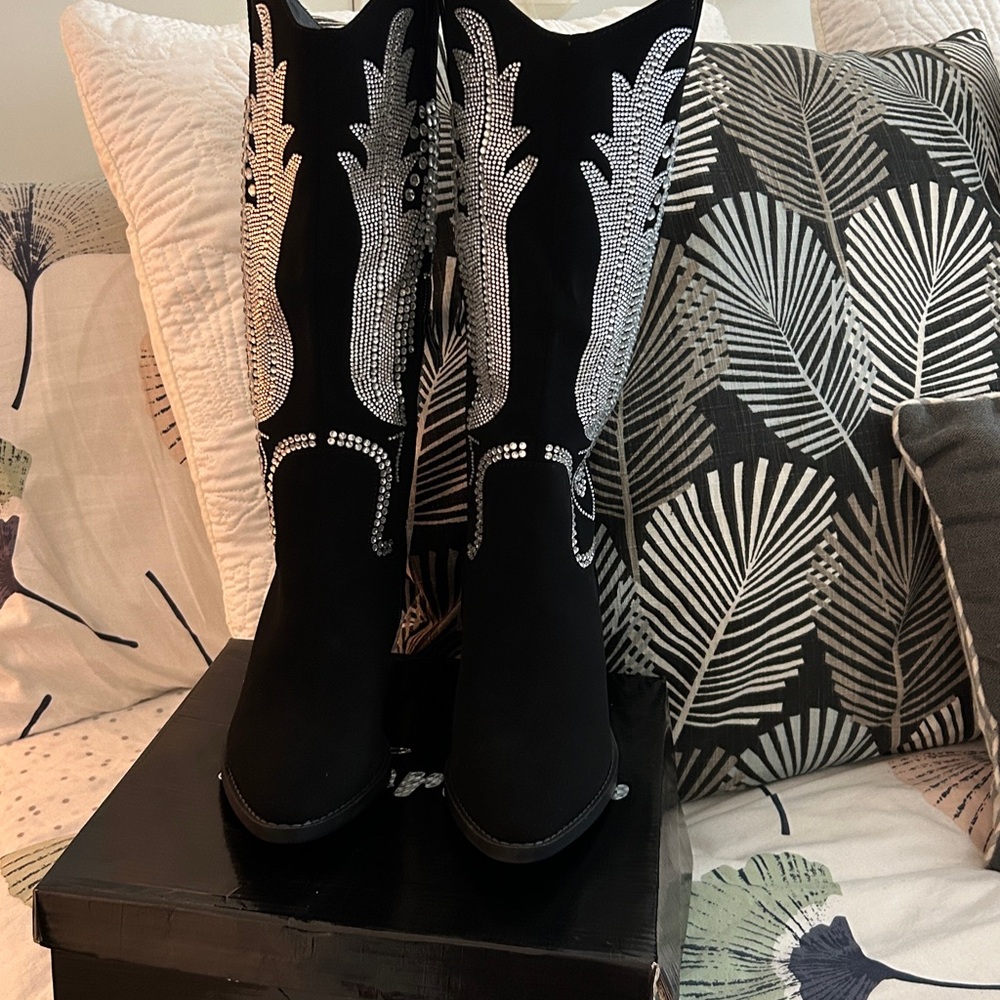 Forever 21 Black Rhinestone Western Mid-Calf Boots - Picture 6 of 7